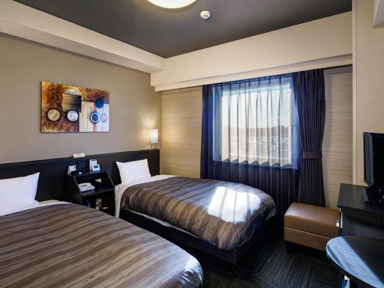 Hotel Route-Inn Ishioka מראה חיצוני תמונה